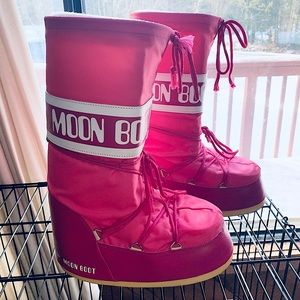 Moon Boots